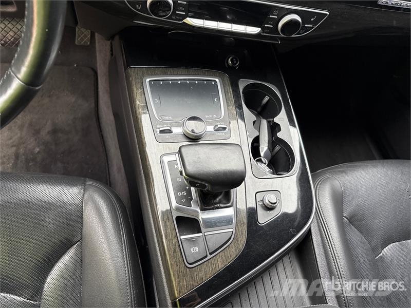 Audi Q7 Osobní vozy