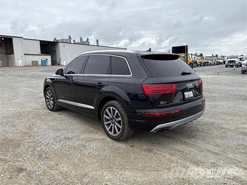 Audi Q7 Osobní vozy