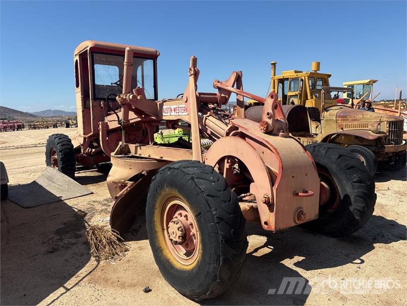 Austin-Western Motor Grader معدات تمهيد الطرق