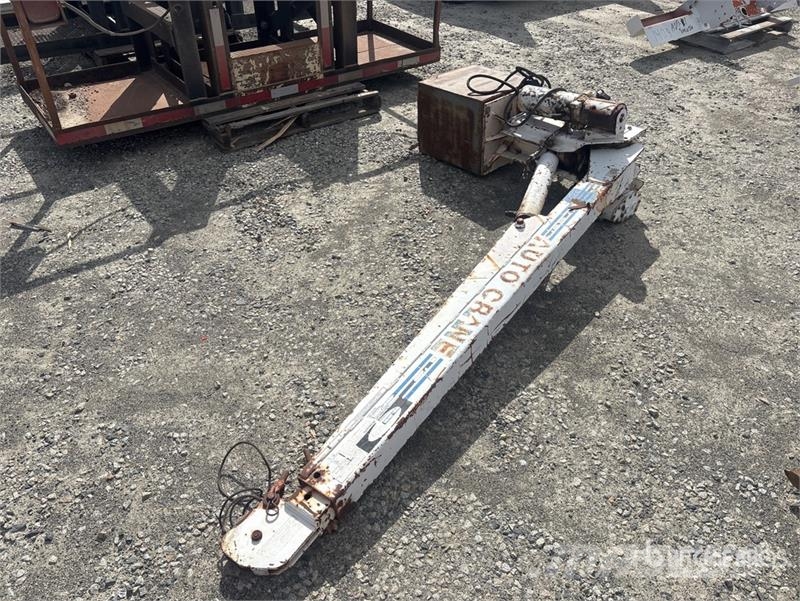 Auto Crane 3203 معدات النقل - غير ذلك
