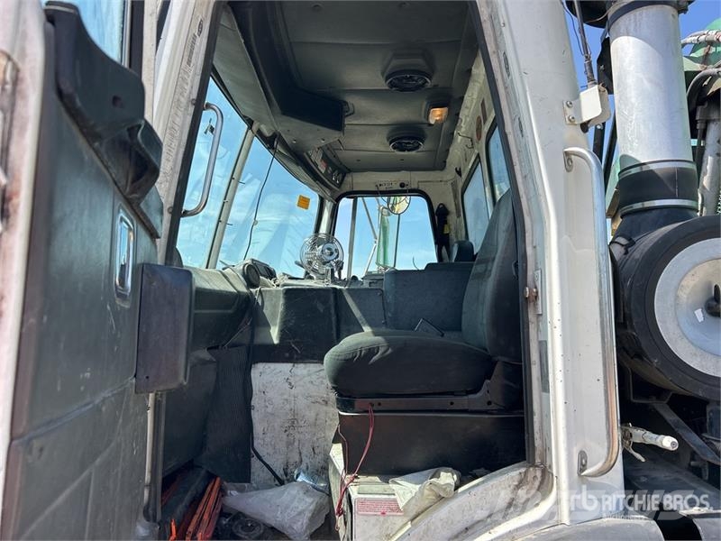 Autocar 6x4 Side Loader Waste Collection Truck 폐기물 수거 트럭