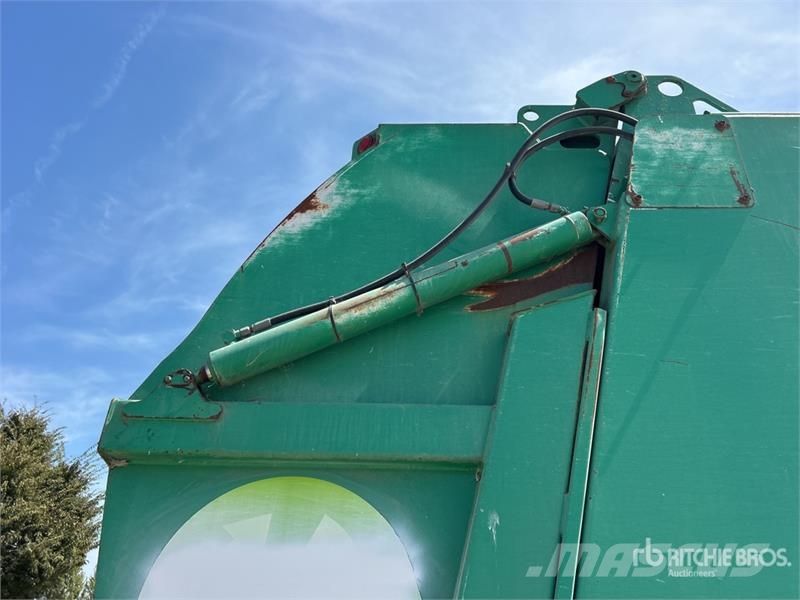 Autocar 6x4 Side Loader Waste Collection Truck 폐기물 수거 트럭