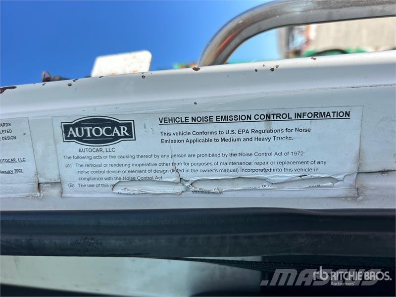 Autocar WX 폐기물 수거 트럭