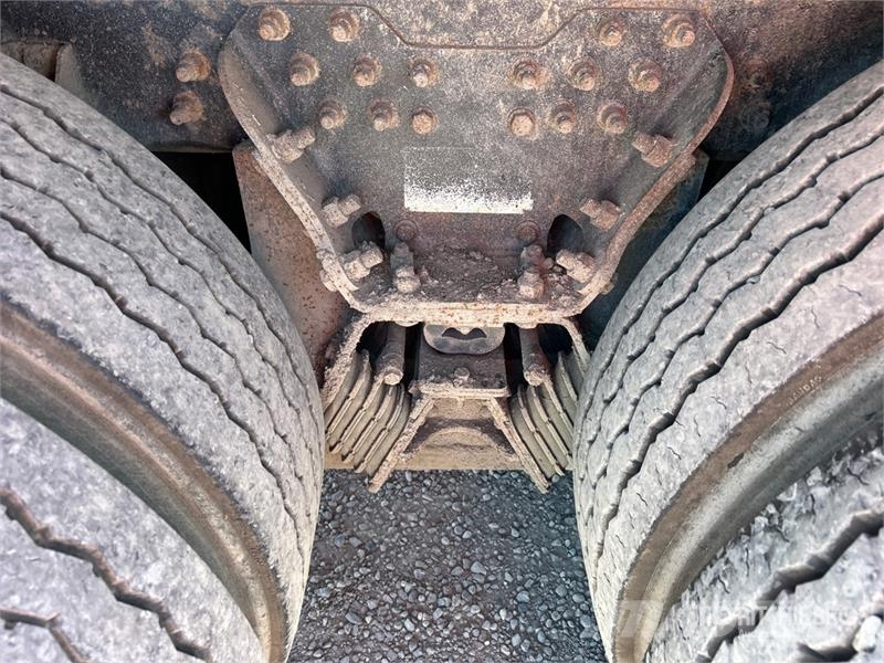 Autocar WX 폐기물 수거 트럭