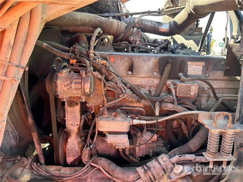 Autocar WX 폐기물 수거 트럭