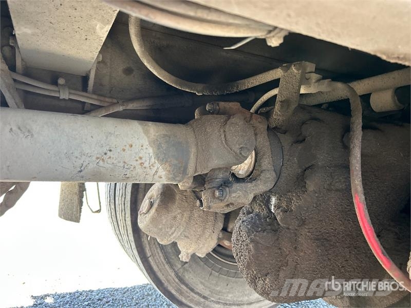 Autocar WX 폐기물 수거 트럭