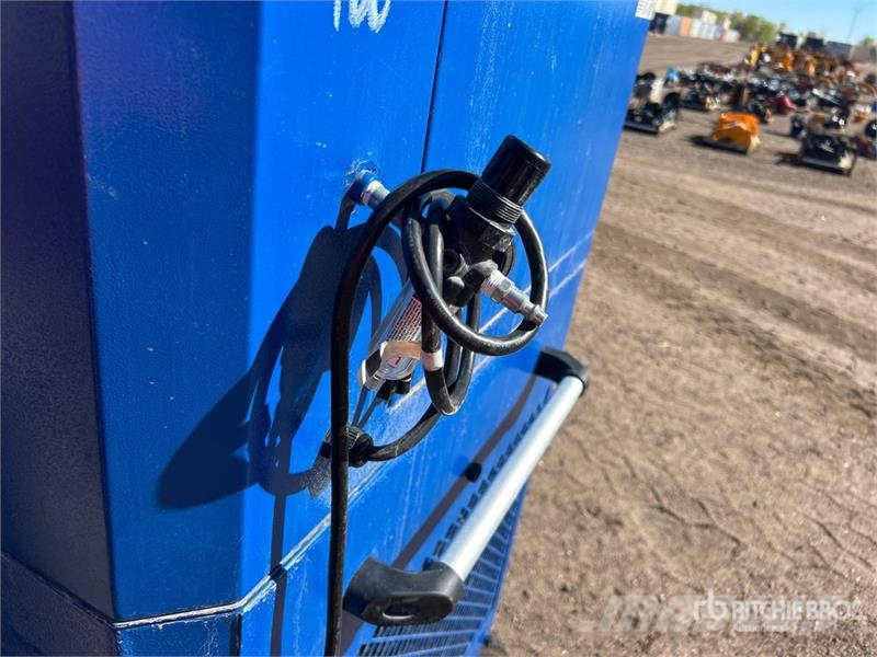  Avani SPC-3000 Electric High-Capacity Mobile Fume  其他農業機械