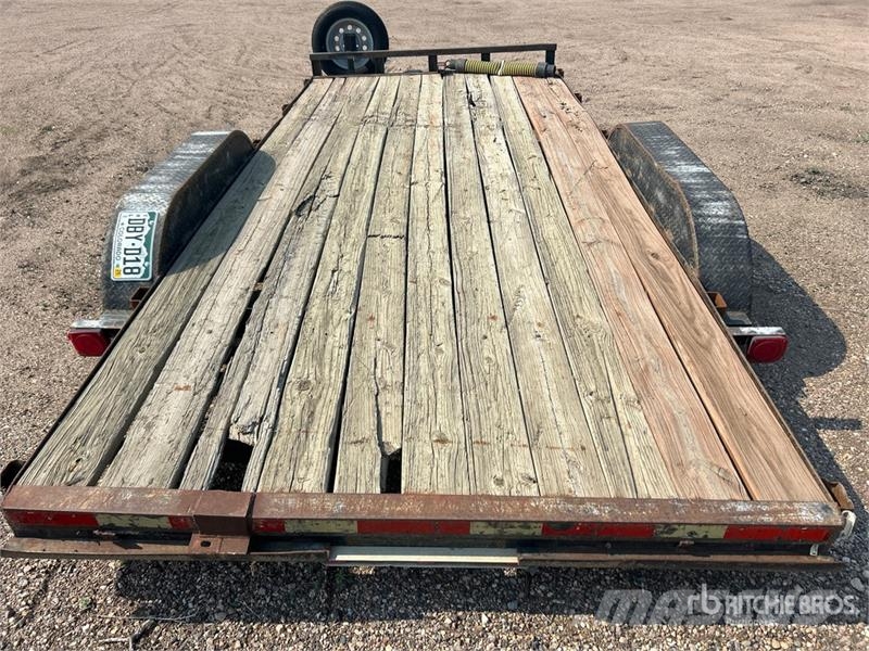 B-Line 16 ft T/A Equipment Trailer Remolques para transporte de vehículos