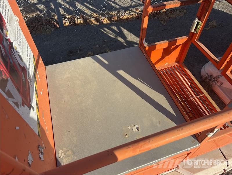 Ballymore Vertical Mast Lift Used Personnel lifts and access elevators