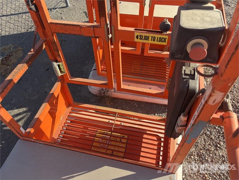Ballymore Vertical Mast Lift Used Personnel lifts and access elevators
