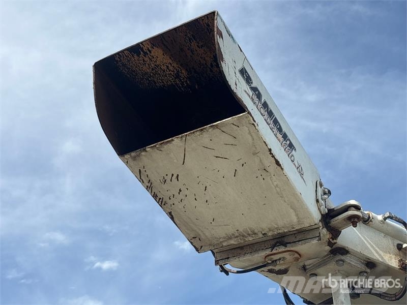 Bandit 1990XP Tow-Behind Wood Chipper Wood chippers