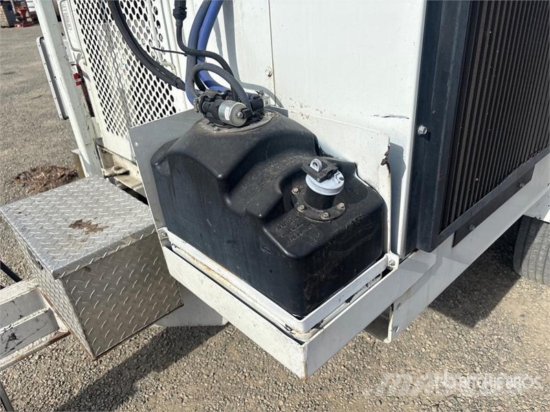 Bandit 1990XP Tow-Behind Wood Chipper Wood chippers