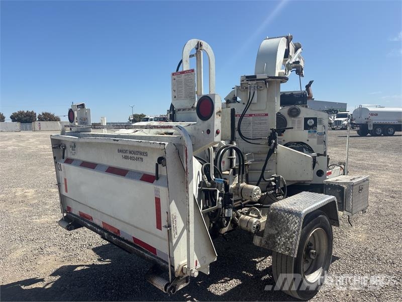 Bandit 250XP Tow-Behind Wood Chipper Wood chippers