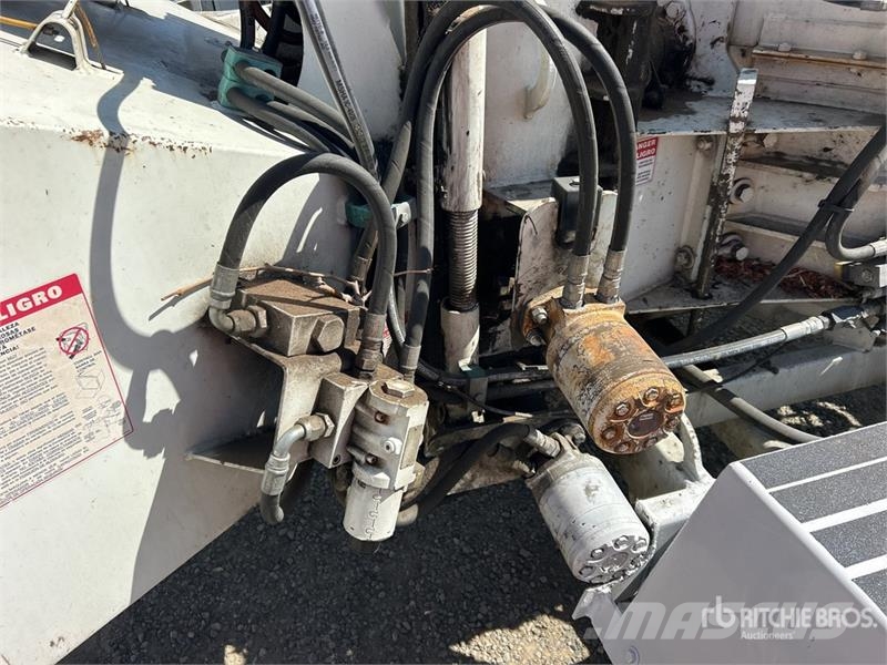 Bandit 250XP Tow-Behind Wood Chipper Wood chippers