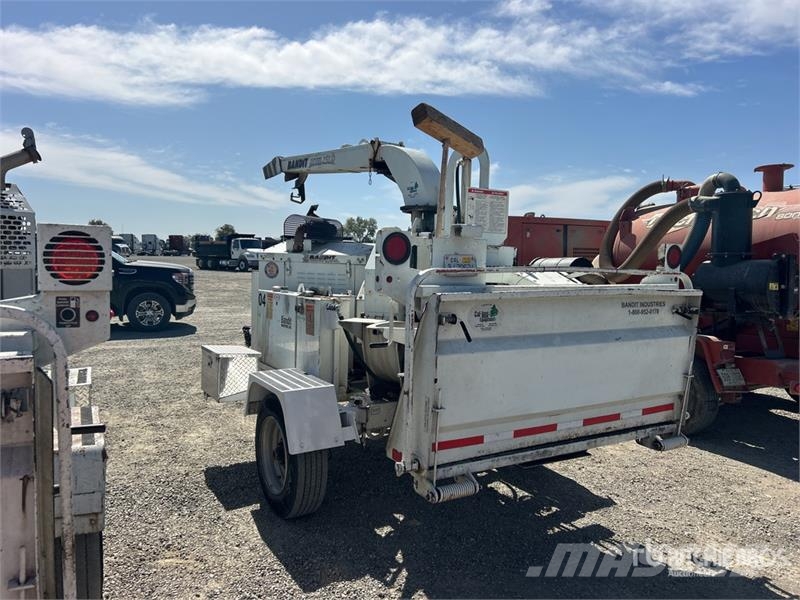 Bandit 250XP Tow-Behind Wood Chipper Wood chippers