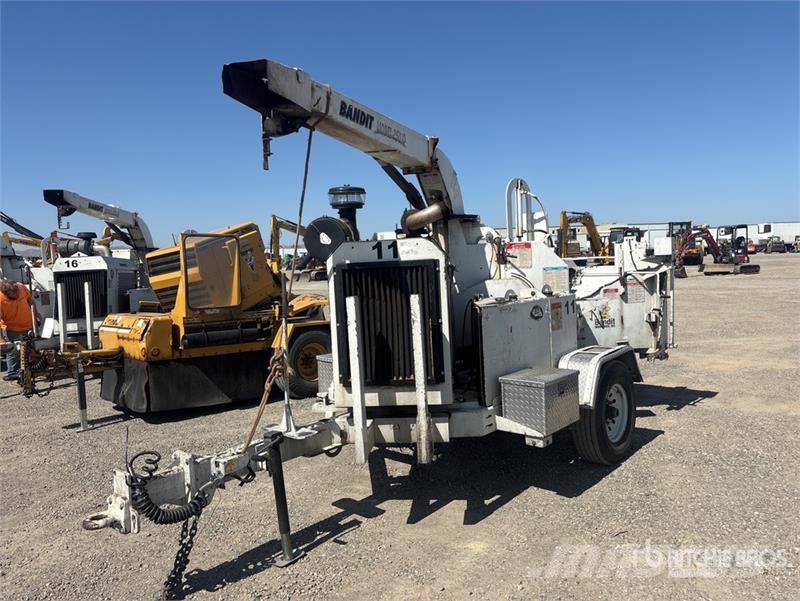 Bandit 250XP Tow-Behind Wood Chipper Haketuskoneet