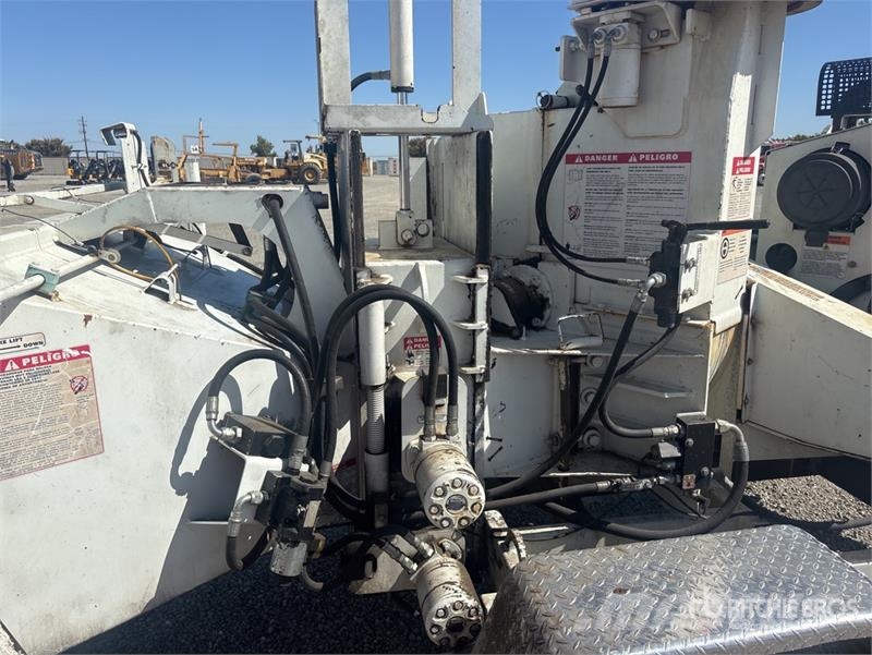 Bandit 250XP Tow-Behind Wood Chipper Wood chippers