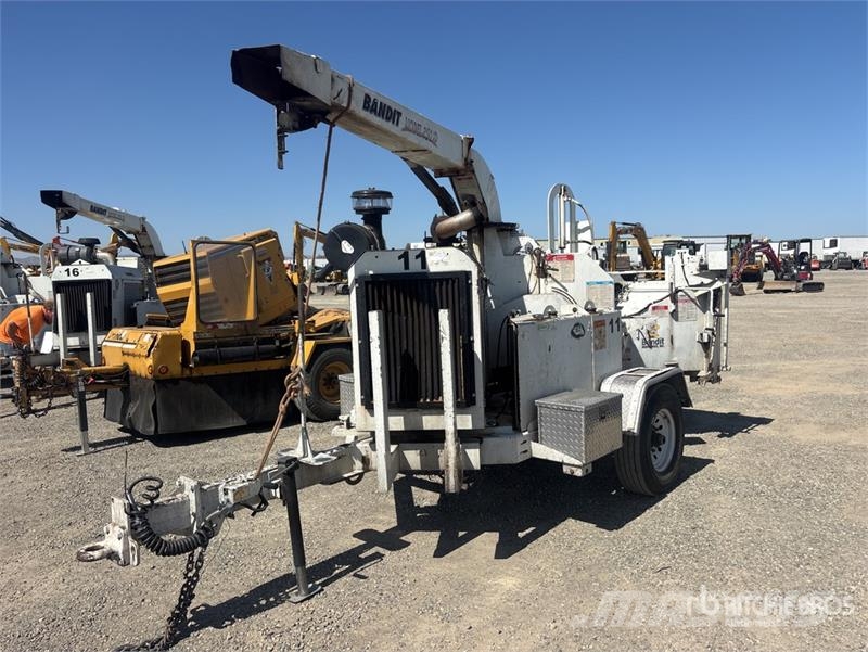 Bandit 250XP Tow-Behind Wood Chipper Haketuskoneet