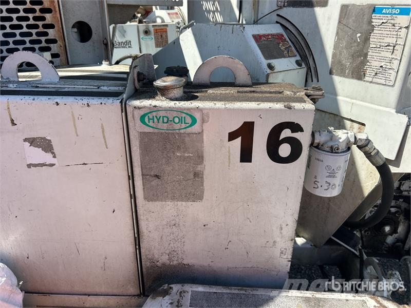 Bandit 250XP Tow-Behind Wood Chipper Wood chippers