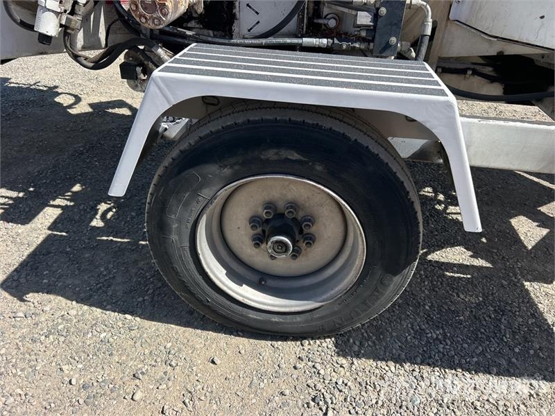Bandit 250XP Tow-Behind Wood Chipper Wood chippers