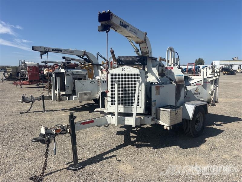Bandit 250XP Tow-Behind Wood Chipper Wood chippers