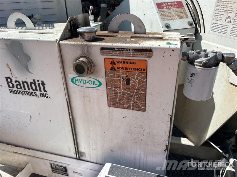 Bandit 250XP Tow-Behind Wood Chipper Wood chippers