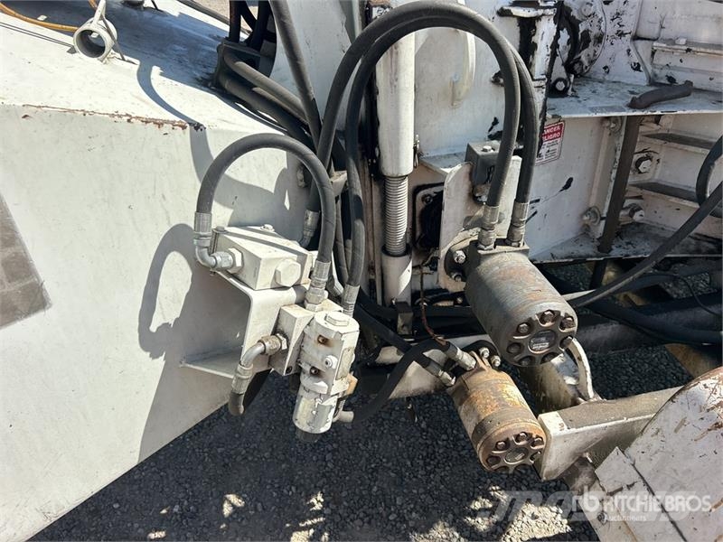 Bandit 250XP Tow-Behind Wood Chipper Wood chippers
