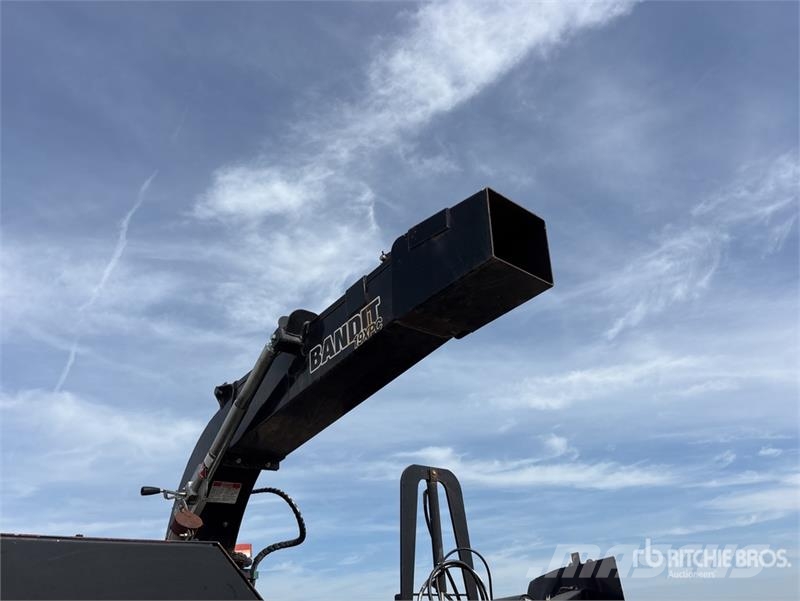 Bandit Intimidator 19XPC Tracked Wood Chipper Wood chippers