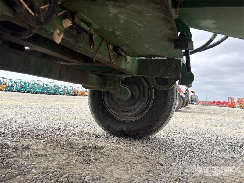 Bandit Tow-Behind Wood Chipper Drobilice drva / čiperi
