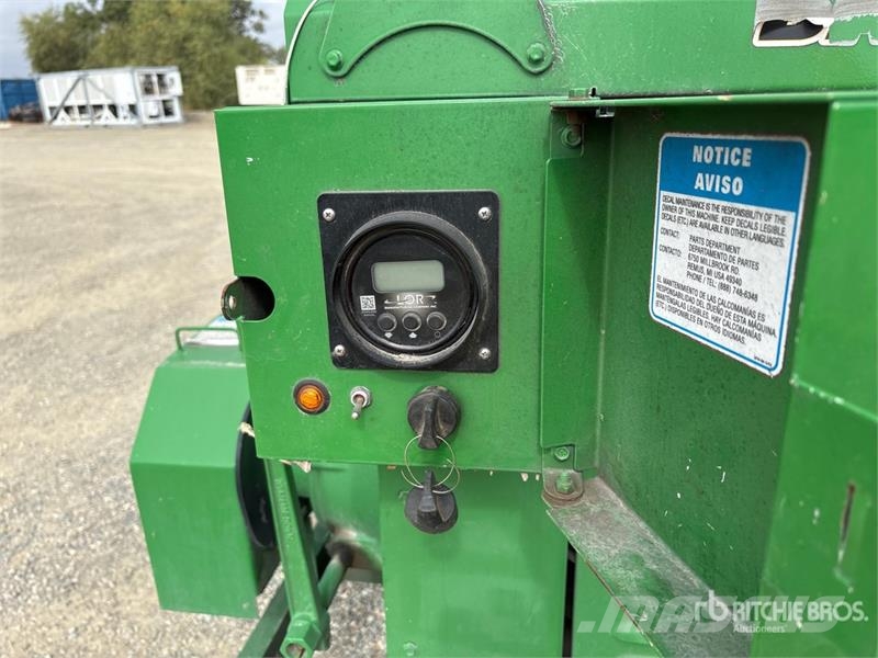 Bandit Tow-Behind Wood Chipper Drobilice drva / čiperi
