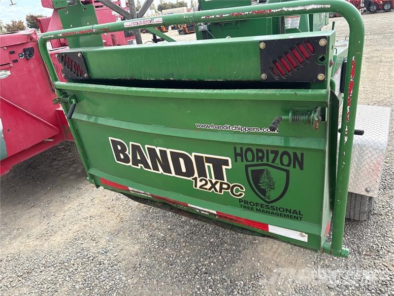 Bandit Tow-Behind Wood Chipper Drobilice drva / čiperi