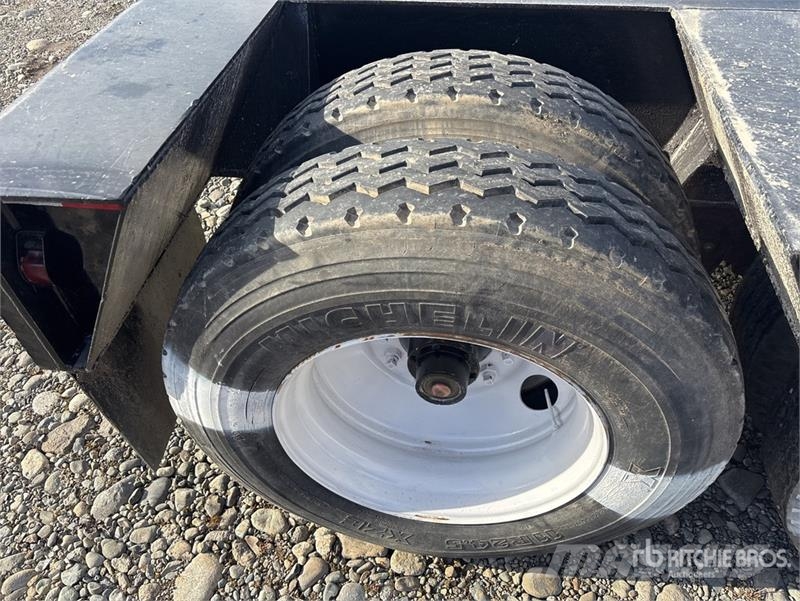  Beale T/A Lowboy Trailer Низкорамные прицепы