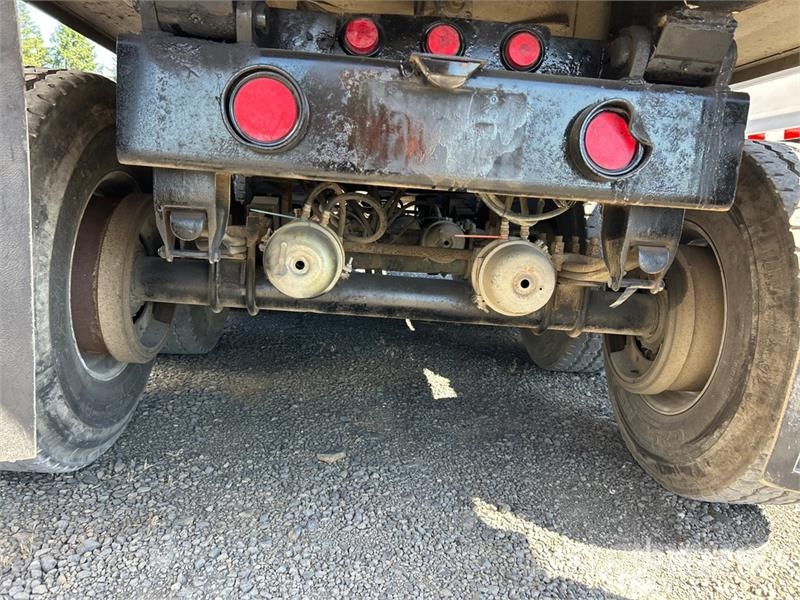 Beall 17 ft 6 in Quad/A Pup Dump Trailer Самоскиди
