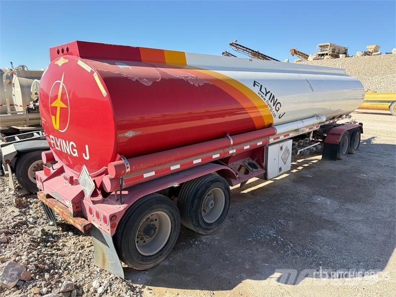 Beall BATT-80-3-SB 2500 gal Quad/A Turntable Pup Tanker Reboques cisterna