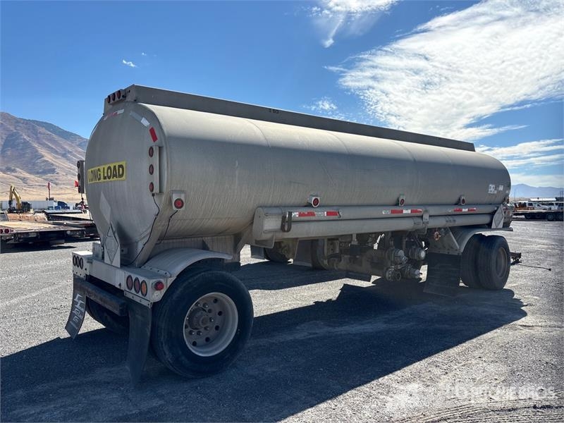 Beall Spread Axle Pup Tanker Trailer 罐體拖車
