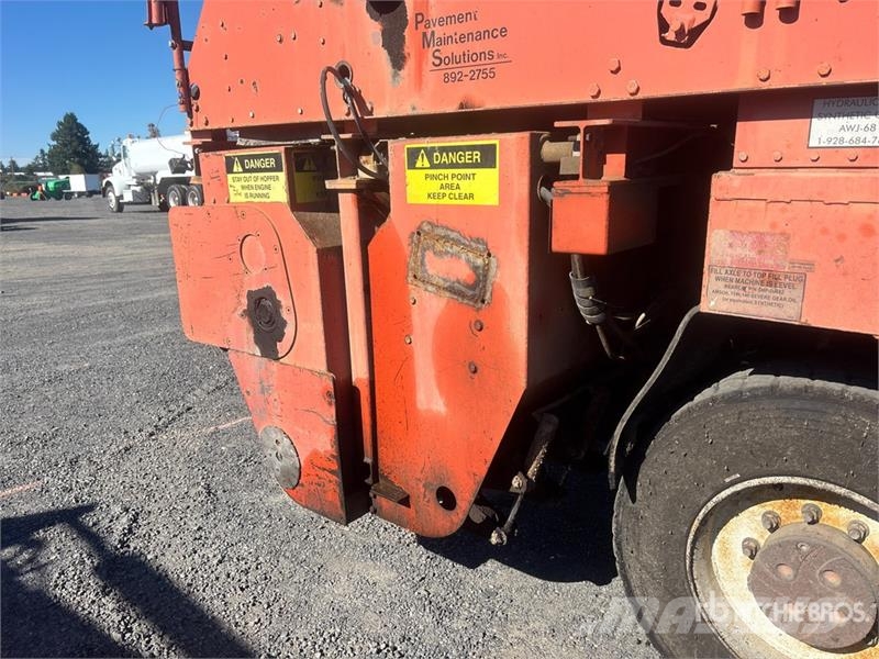 Bearcat BC/CRC Chip Spreader Tilbehør til asfaltmaskiner