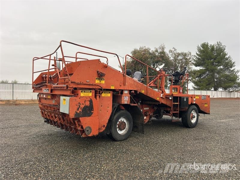  Bearcat BCT Chip Spreader Dodaci mašinama za asfalt