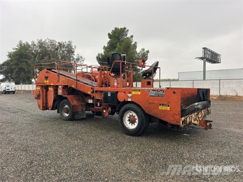  Bearcat BCT Chip Spreader Dodaci mašinama za asfalt
