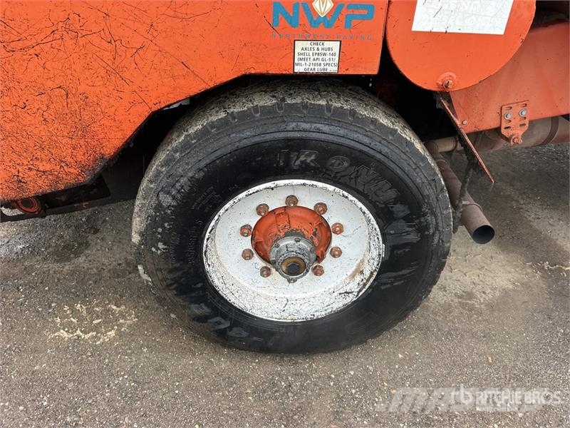  Bearcat BCT Chip Spreader Dodaci mašinama za asfalt