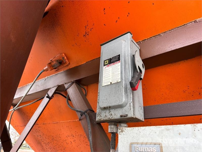 Belgrade 200BBL T/A Electric Cement Silo معدات البناء - غير ذلك