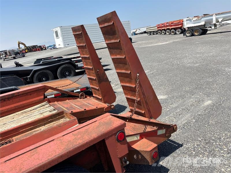 Belshe 14720 lb 26 ft Tri/A Equipment Trailer Prikolice za prevoz vozil
