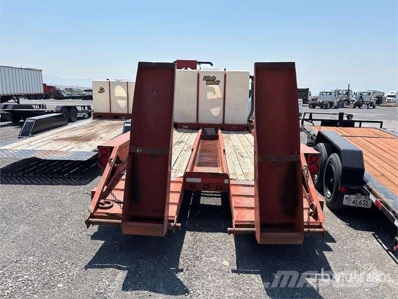 Belshe 14720 lb 26 ft Tri/A Equipment Trailer Prikolice za prevoz vozil