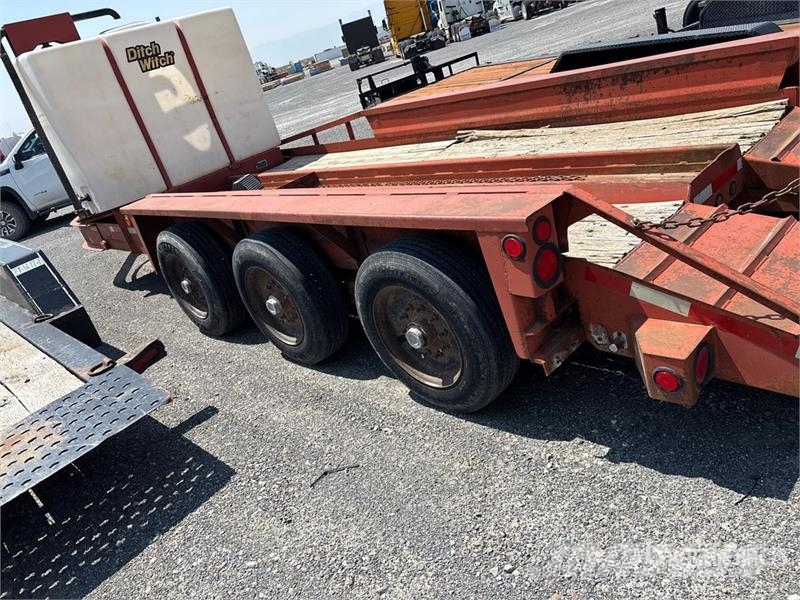 Belshe 14720 lb 26 ft Tri/A Equipment Trailer Prikolice za prevoz vozil
