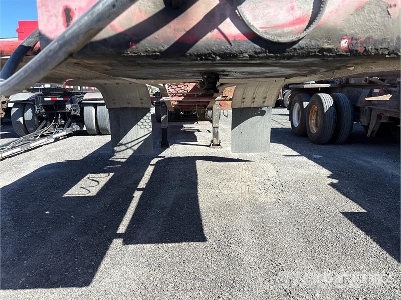 Benlee TRATBS48 Tri/A Roll-Off Trailer مقطورات لوادر