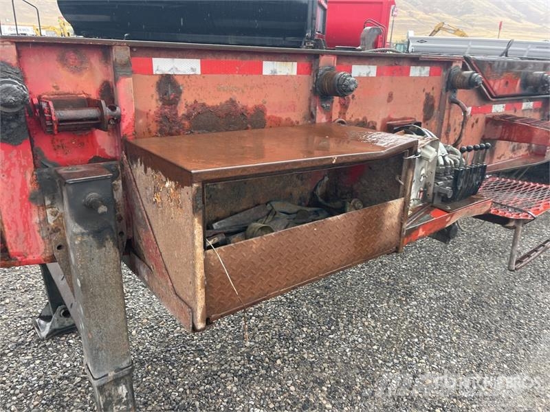 Benlee TRATBS48 Tri/A Roll-Off Trailer Skip bin