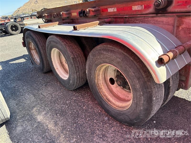 Benlee TRATBS48 Tri/A Roll-Off Trailer مقطورات لوادر
