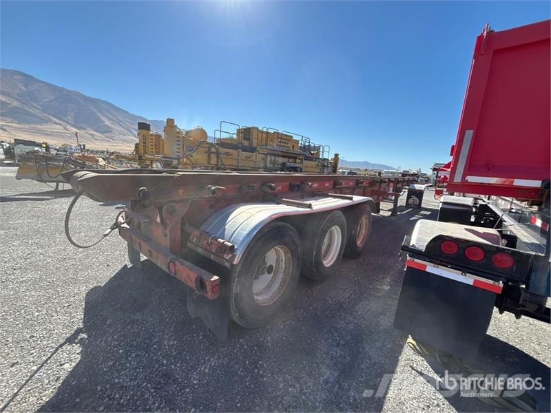 Benlee TRATBS48 Tri/A Roll-Off Trailer مقطورات لوادر