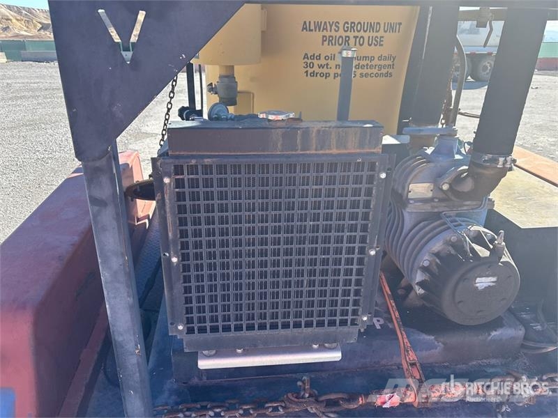 Best FB 500 gal T/A Vacuum Excavation Unit Rezervni delovi i oprema za bušenje