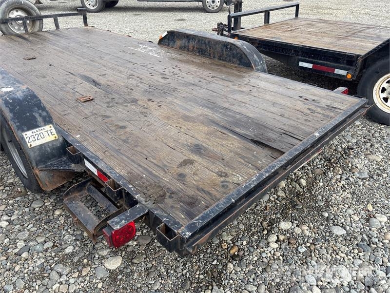  Big Bubba 16 ft T/A Equipment Trailer 車輛運輸拖車