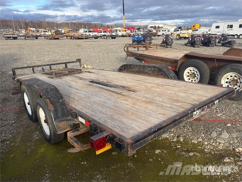 Big Bubba 16 ft T/A Utility Trailer Citas piekabes
